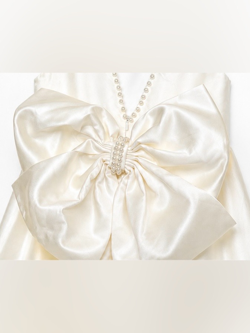 Ivory/Off White Satin Flower Girl Dress Pearl Trim Bow Back V Neck Size 8 - Picture 5 of 16